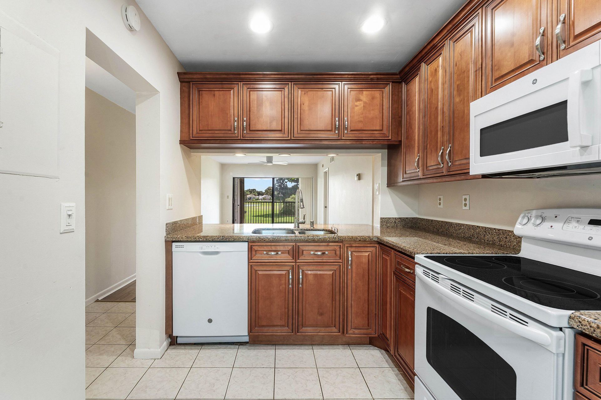 12790 Briarlake Drive, Unit 204, Palm Beach Gardens, FL 33418 Photo