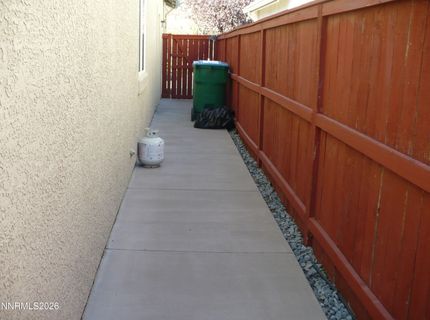 10572 Fort Morgan Way, Reno, NV 89521 Photo