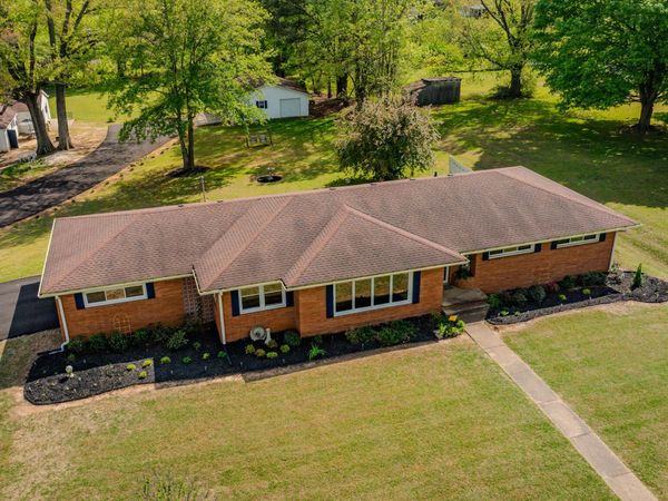 210 Lankford St , Bruceton, TN 38317