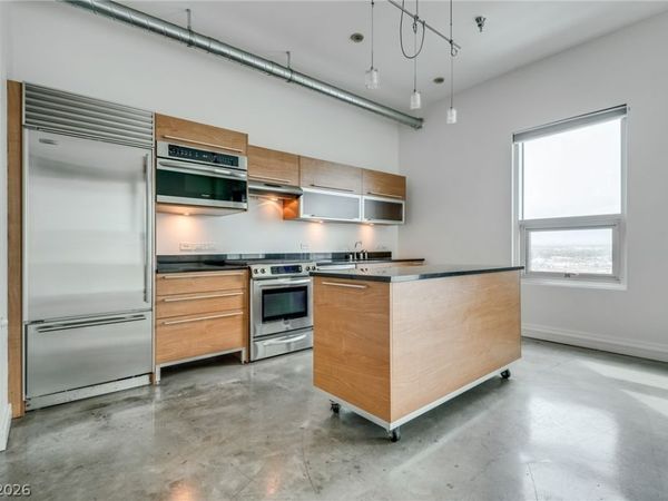 200 HOOVER Avenue , Unit 1802, Las Vegas, NV 89101