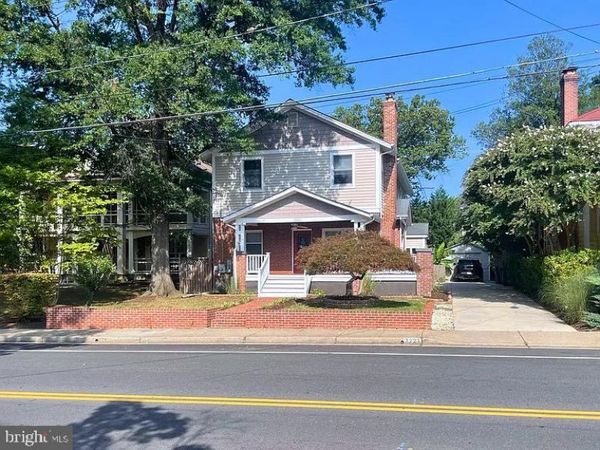 3221 N PERSHING DRIVE, ARLINGTON, VA 22201