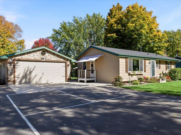 6816 Casey Parkway, Prior Lake, MN 55372