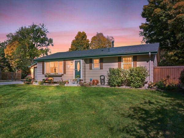 6816 Casey Parkway, Prior Lake, MN 55372