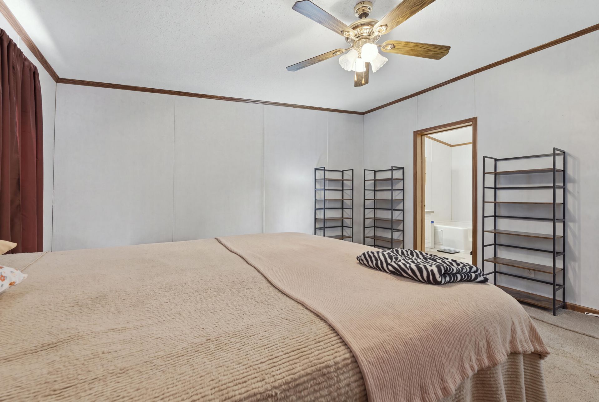 182 Hillcrest Drive Photo 24