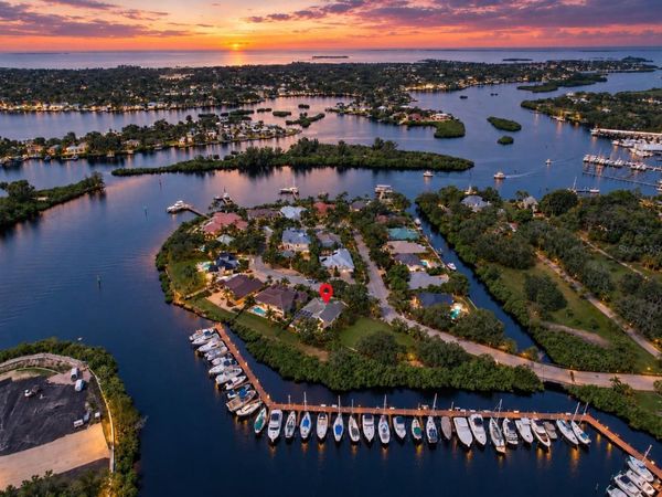 1161 MARINA DRIVE , TARPON SPRINGS, FL 34689