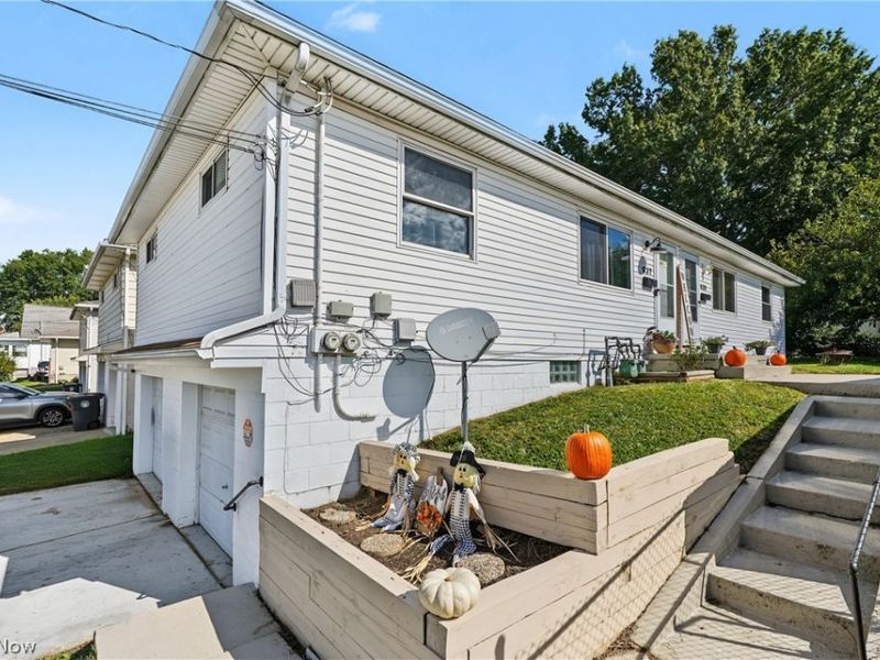 637-639 Fulmer Avenue, Akron, OH 44312 Photo 3