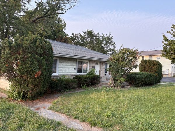 212 W Locust Street , Normal, IL 61761
