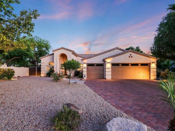 6371 W Tonopah Drive, Glendale, AZ 85308