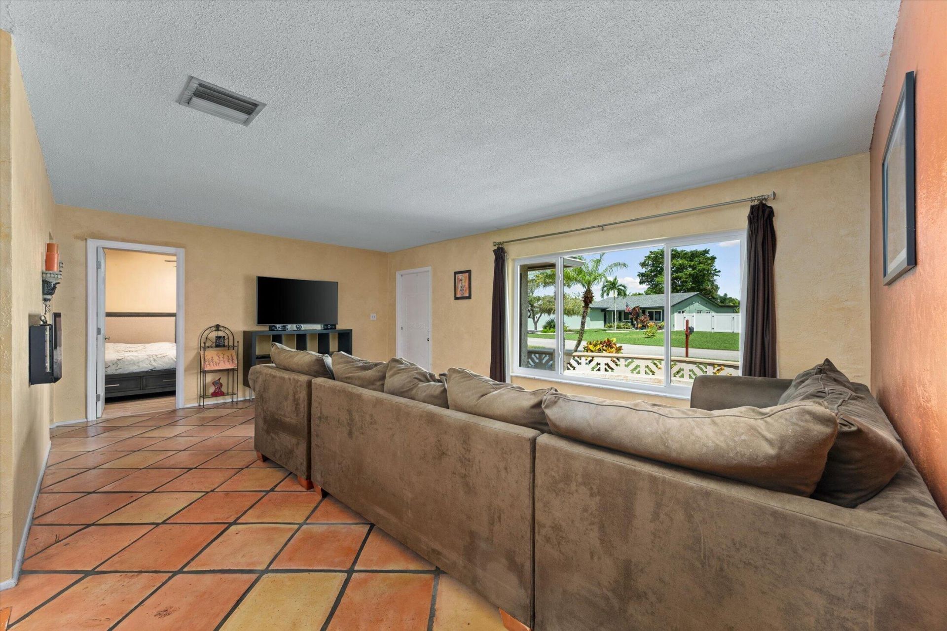 9704 NW 67th Street, Tamarac, FL 33321 Photo