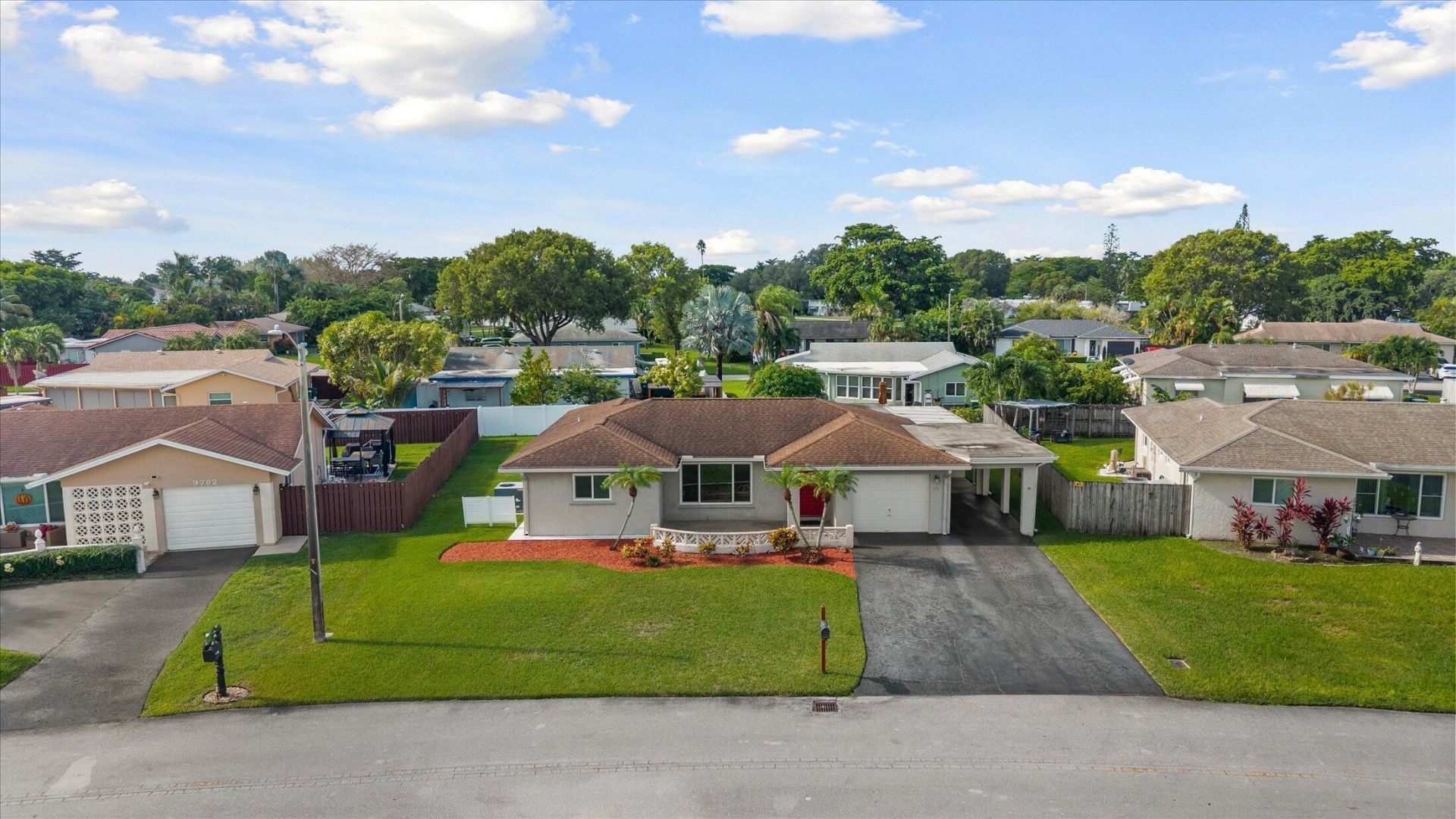 9704 NW 67th Street, Tamarac, FL 33321 Photo