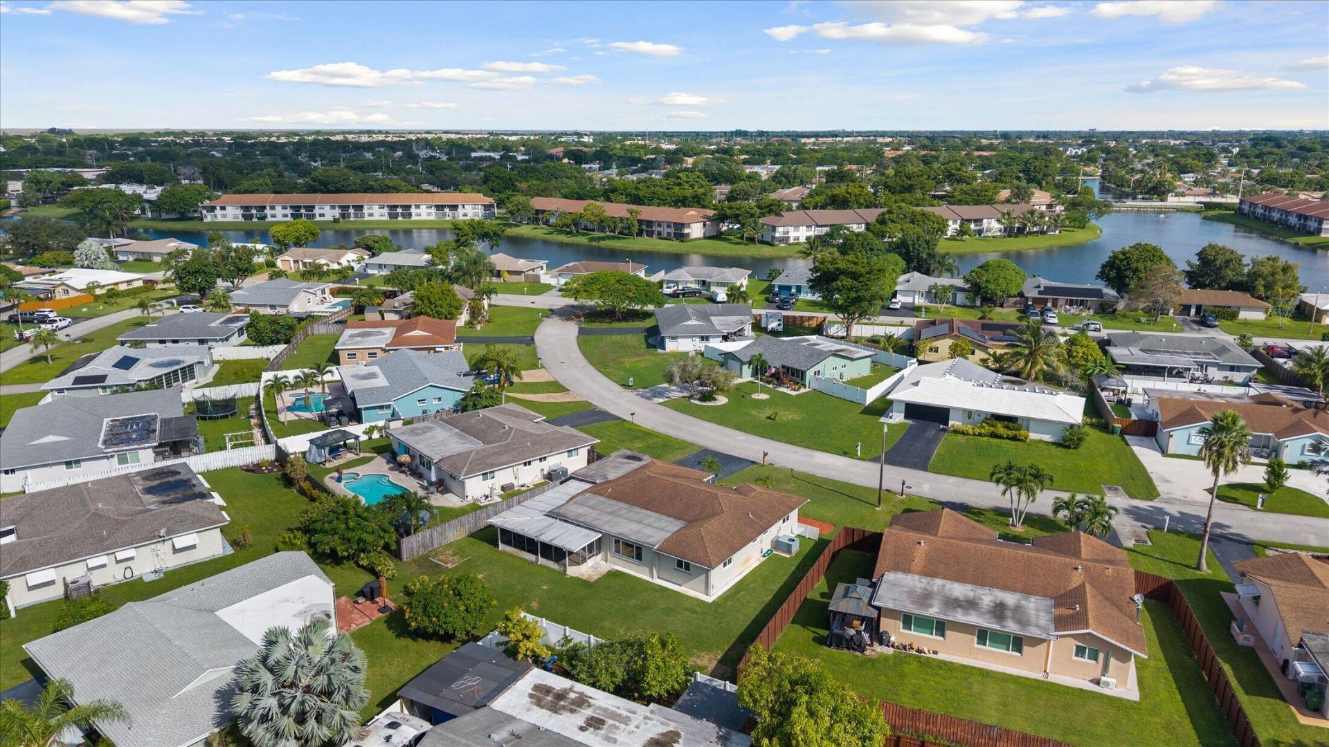 9704 NW 67th Street, Tamarac, FL 33321 Photo