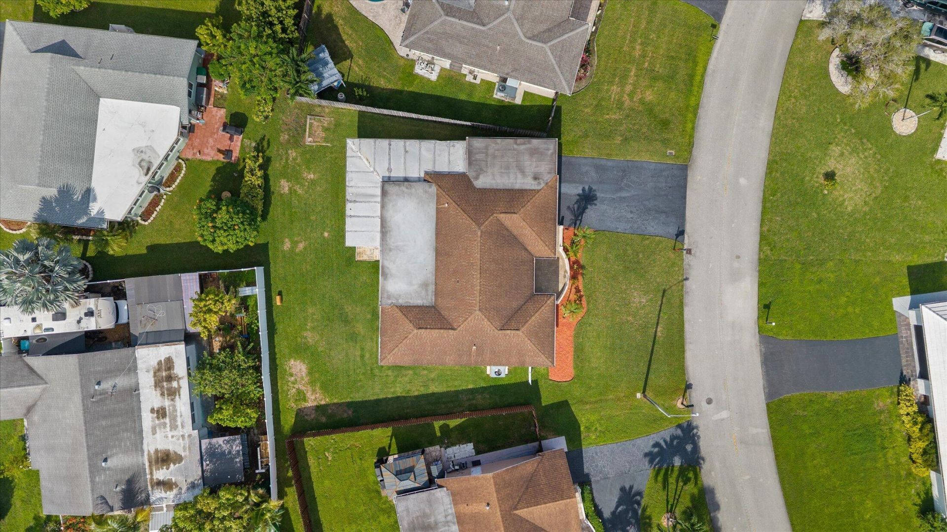 9704 NW 67th Street, Tamarac, FL 33321 Photo