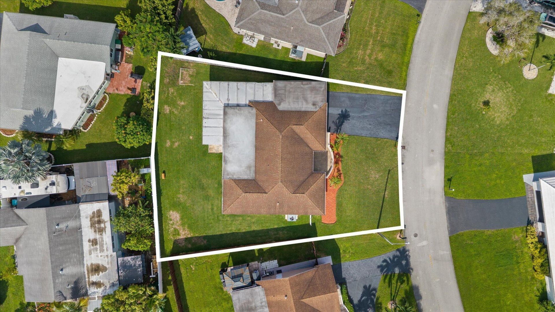 9704 NW 67th Street, Tamarac, FL 33321 Photo