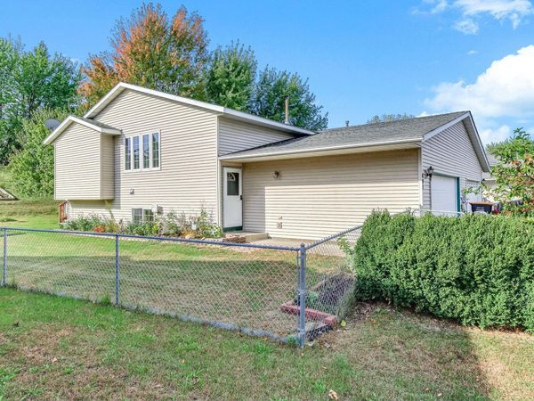 494 Appleblossom Lane, Shakopee, MN 55379