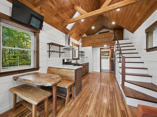 66 E Buckfield Road , Buckfield, ME 04220