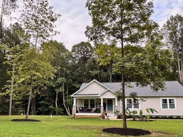 49 W Sunrise Dr, WARSAW, VA 22572