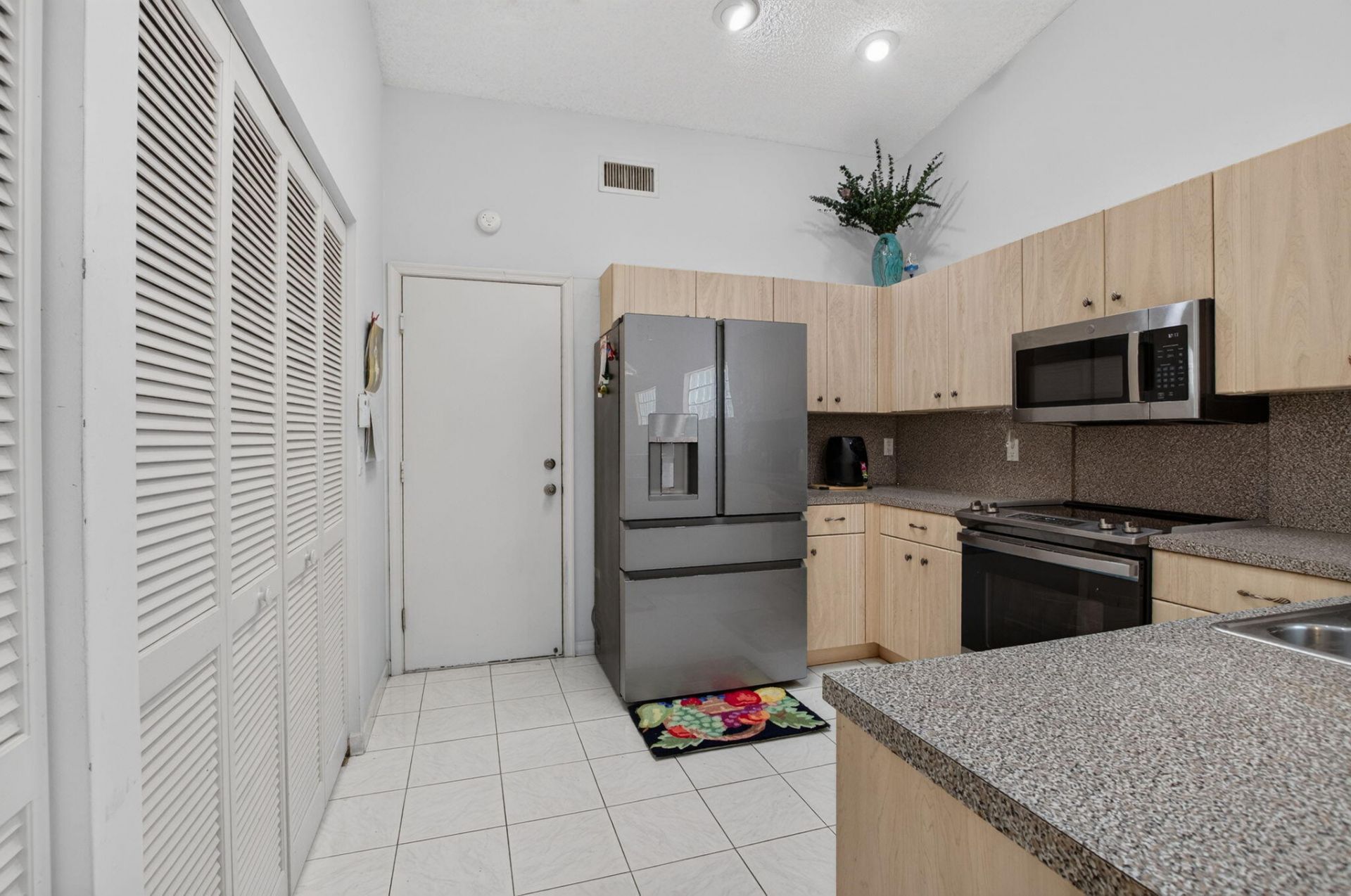 9678 Harbour Lake Circle, Boynton Beach, FL 33437 Photo