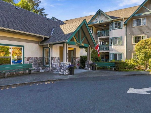 290 Island Hwy, Unit #105, View Royal, BC V9B 1G5
