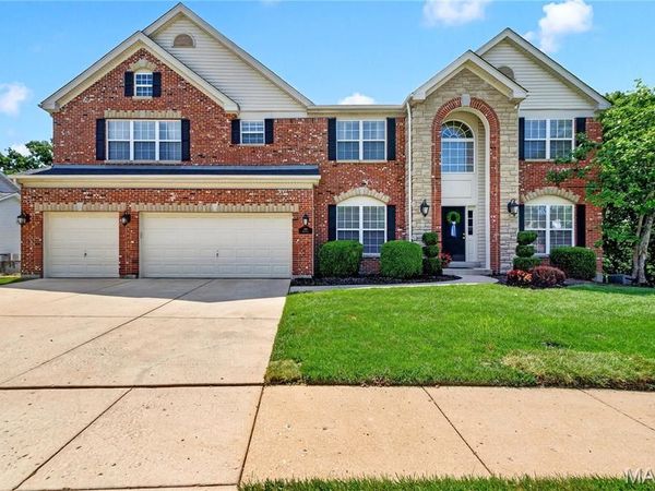 414 Gillham Court, Ballwin, MO 63021
