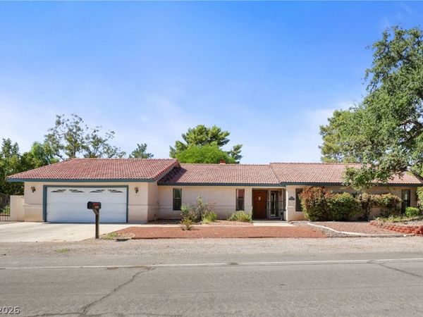 5601 Paseo Recallo Court , Las Vegas, NV 89108