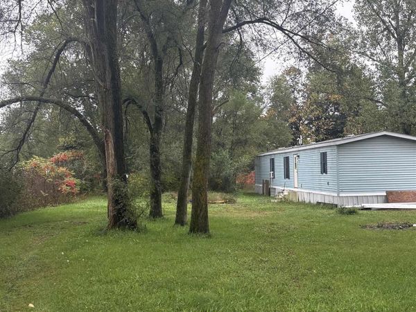 7461 3rd Street, Thompsonville, MI 49683