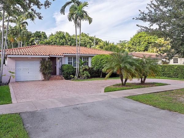 43 Malaga Ave , Coral Gables, FL 33134