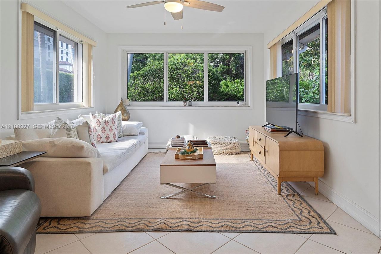43 Malaga Ave, Coral Gables, FL 33134 Photo