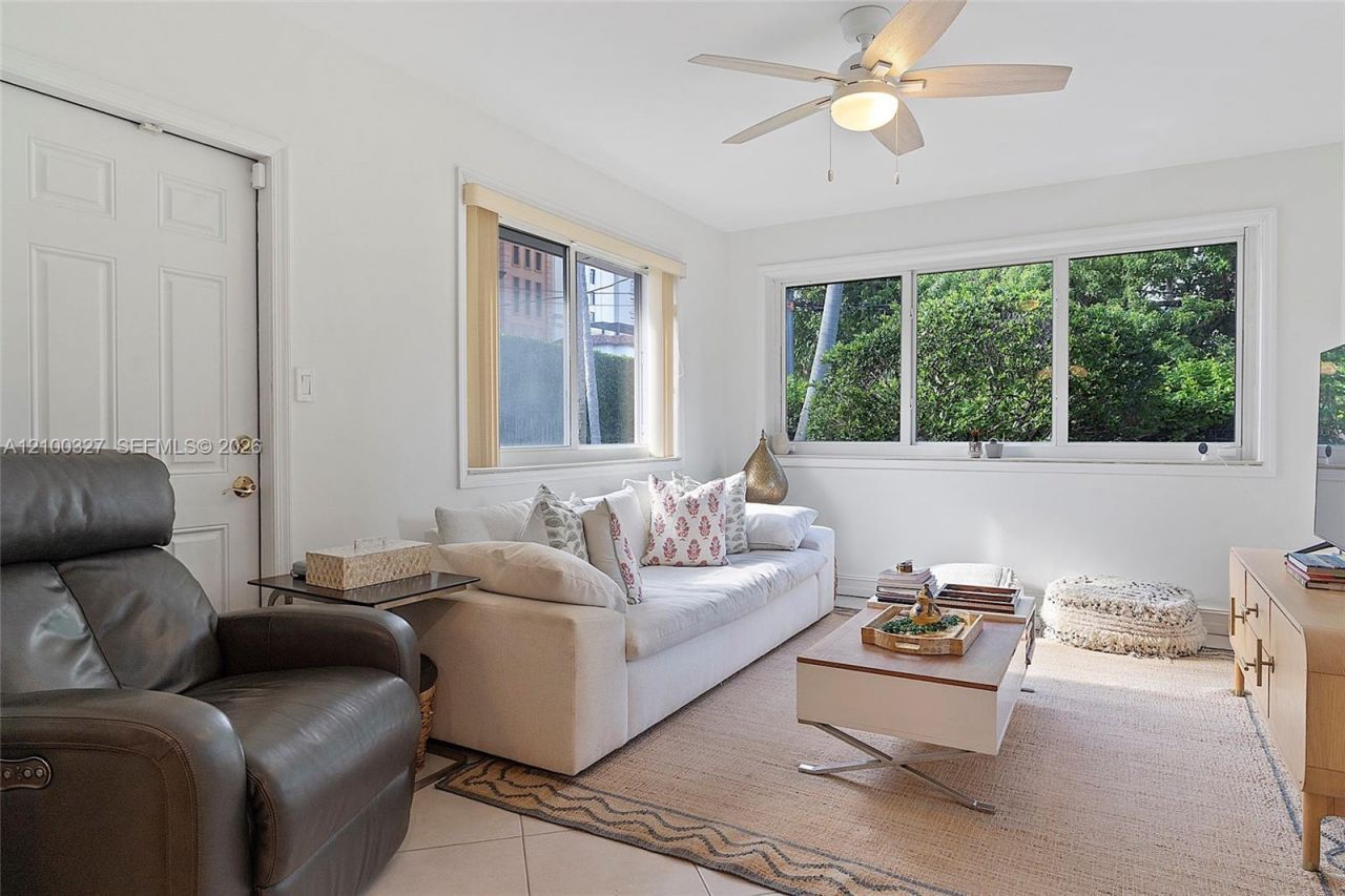 43 Malaga Ave, Coral Gables, FL 33134 Photo