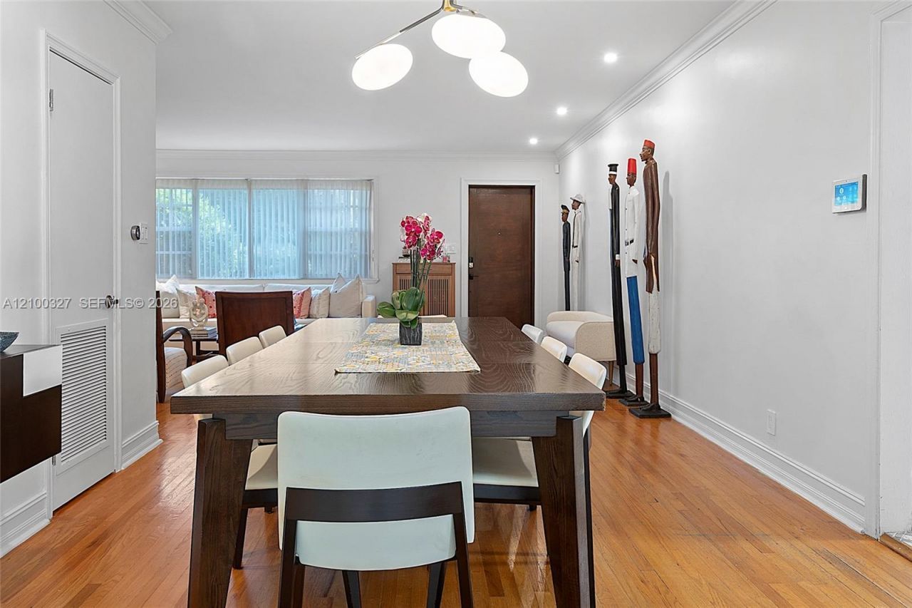 43 Malaga Ave, Coral Gables, FL 33134 Photo
