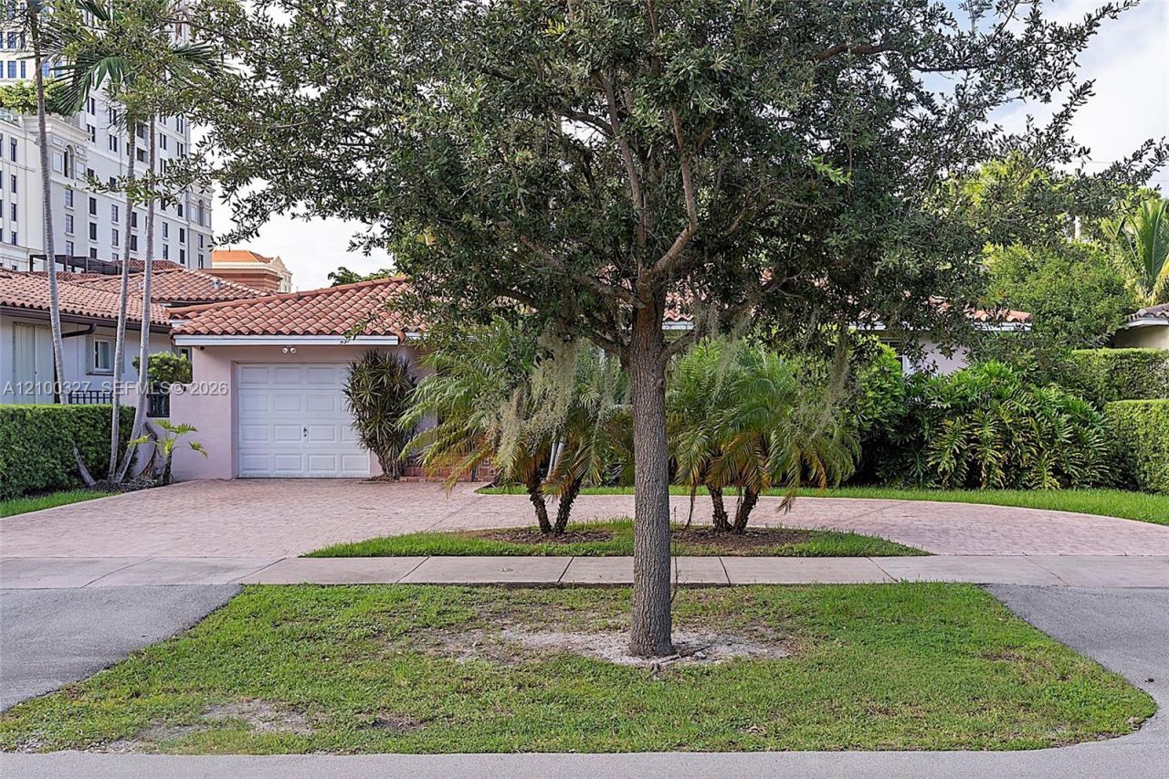 43 Malaga Ave, Coral Gables, FL 33134 Photo
