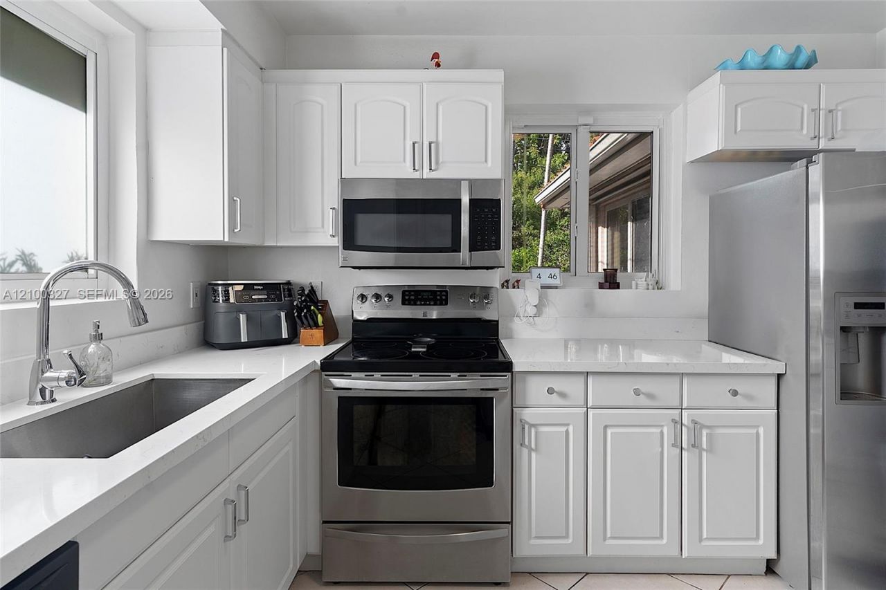 43 Malaga Ave, Coral Gables, FL 33134 Photo