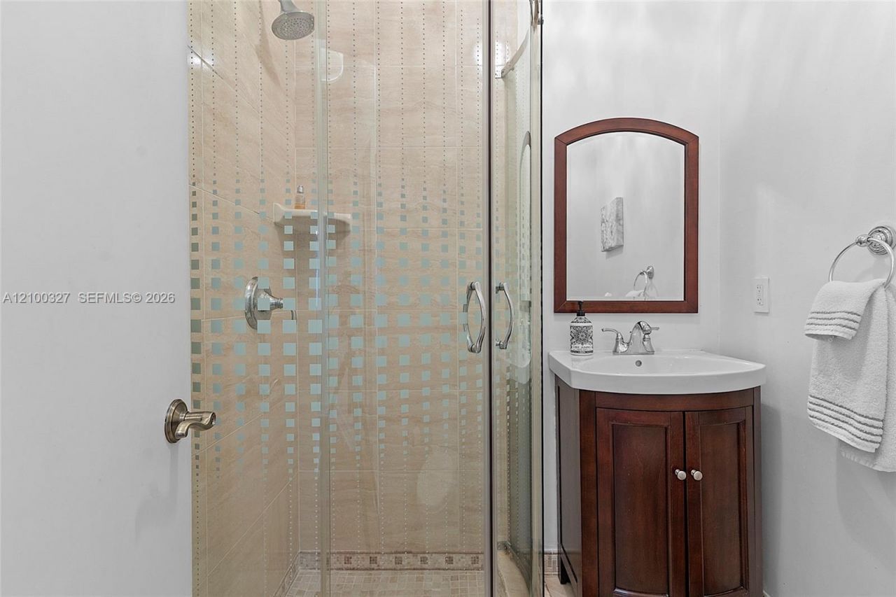 43 Malaga Ave, Coral Gables, FL 33134 Photo