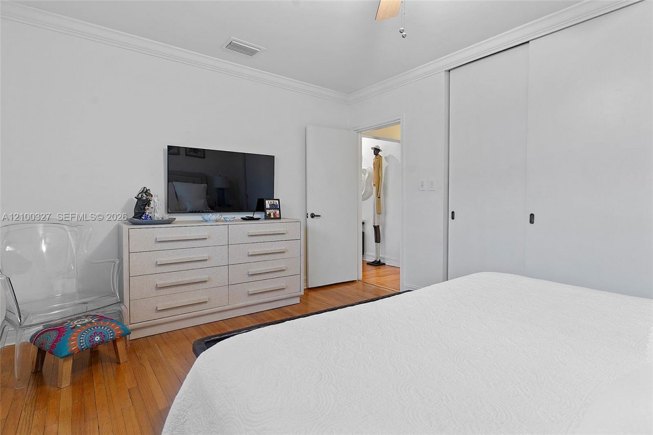 43 Malaga Ave, Coral Gables, FL 33134 Photo