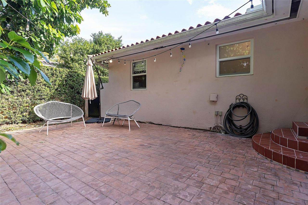 43 Malaga Ave, Coral Gables, FL 33134 Photo