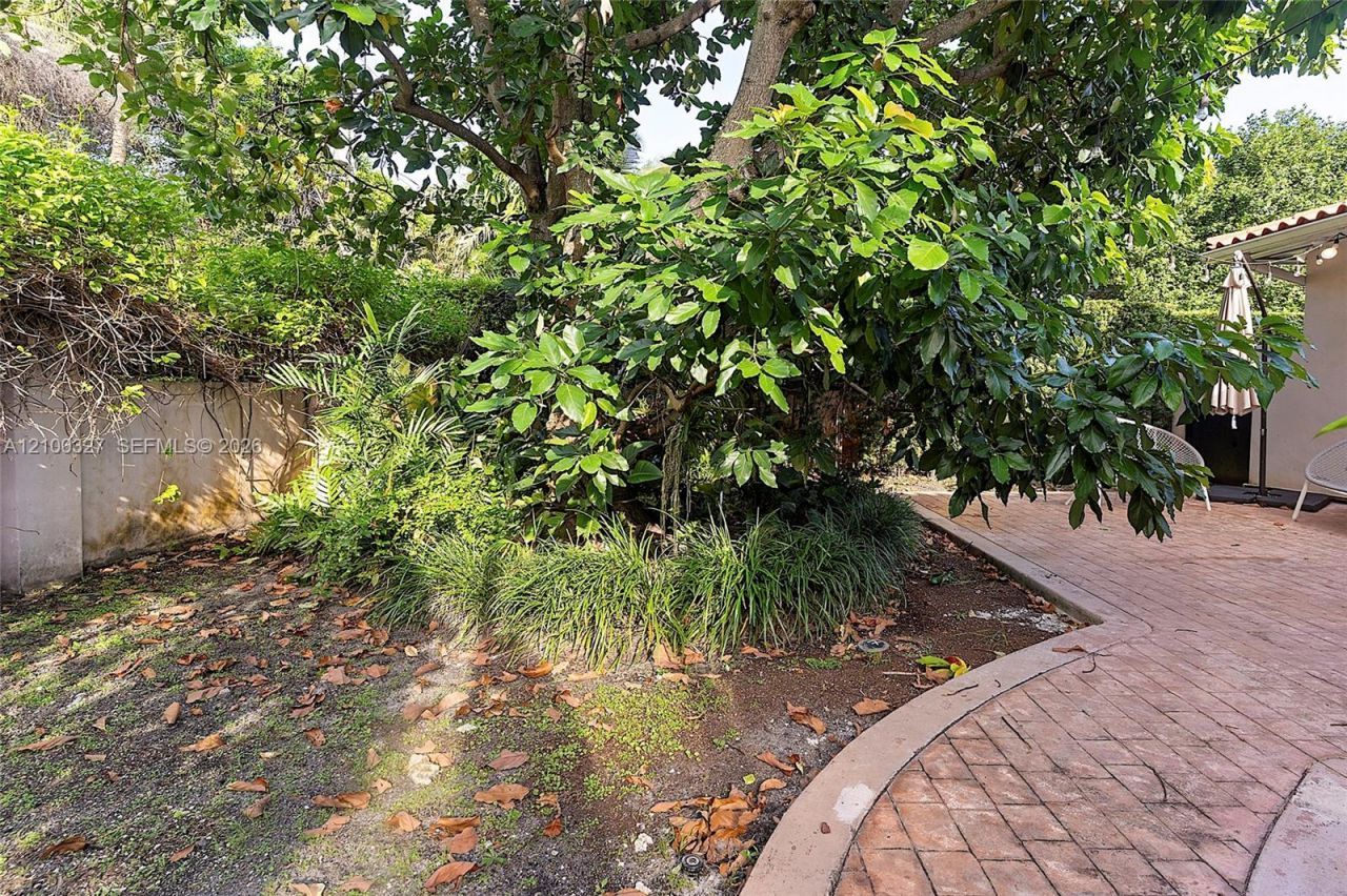 43 Malaga Ave, Coral Gables, FL 33134 Photo
