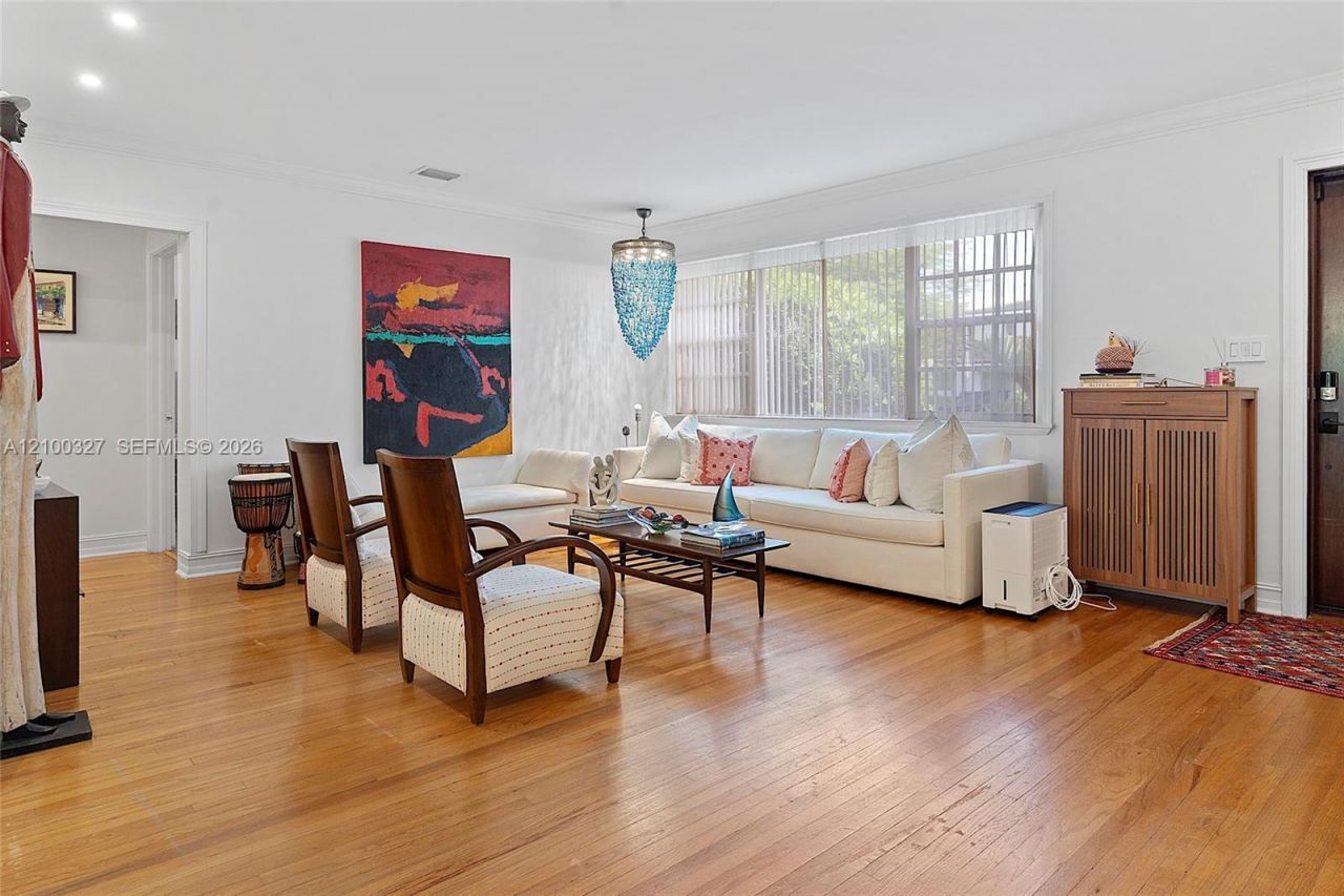 43 Malaga Ave, Coral Gables, FL 33134 Photo
