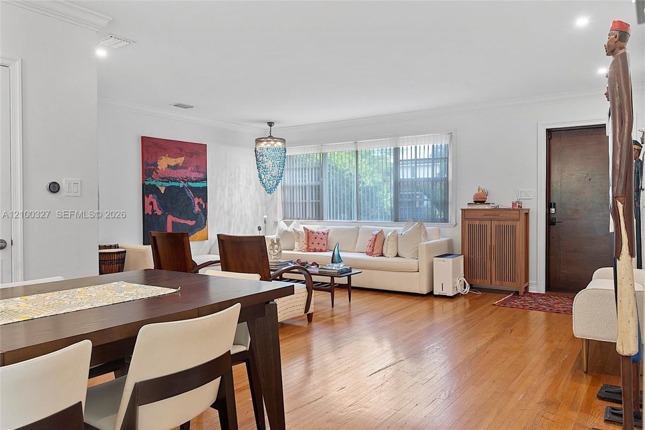 43 Malaga Ave, Coral Gables, FL 33134 Photo
