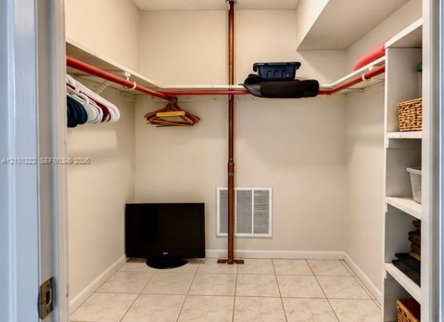 3199 S Ocean Dr, Unit 203, Hallandale Beach, FL 33009 Photo