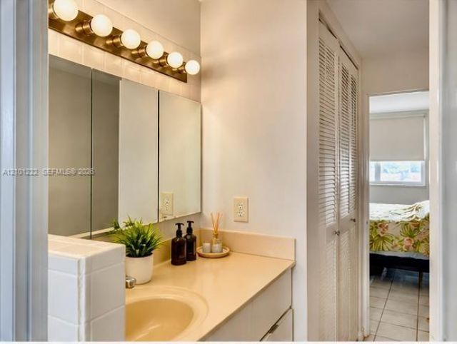 3199 S Ocean Dr, Unit 203, Hallandale Beach, FL 33009 Photo
