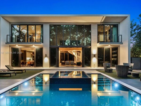 4322 Nautilus Dr, Miami Beach, FL 33140