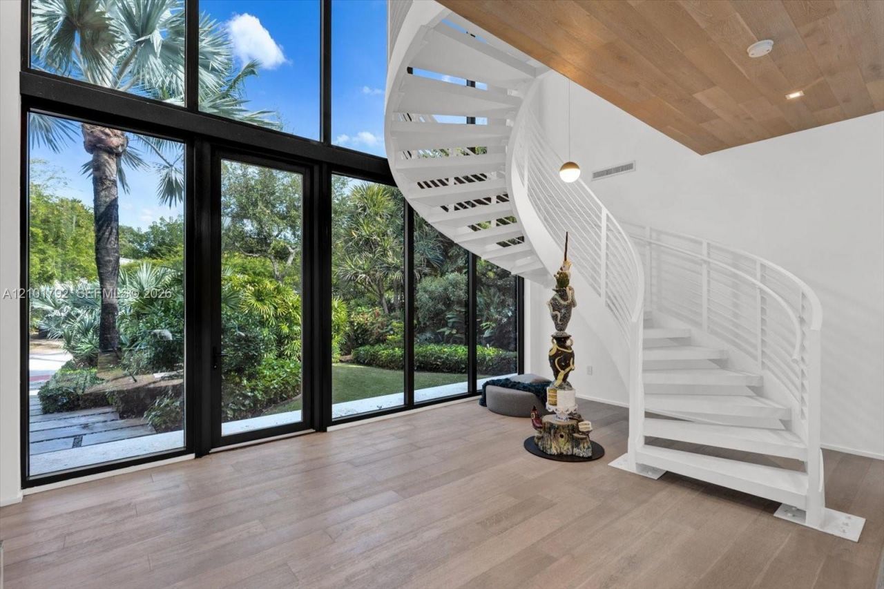 4322 Nautilus Dr, Miami Beach, FL 33140 Photo