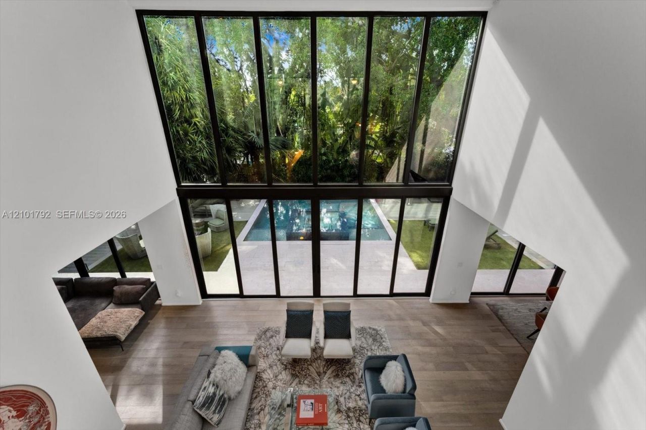 4322 Nautilus Dr, Miami Beach, FL 33140 Photo