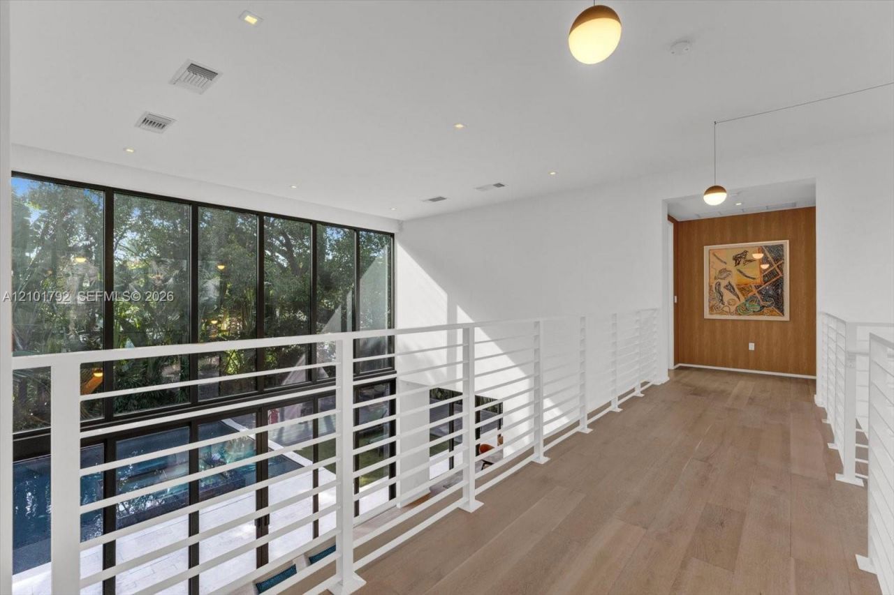 4322 Nautilus Dr, Miami Beach, FL 33140 Photo