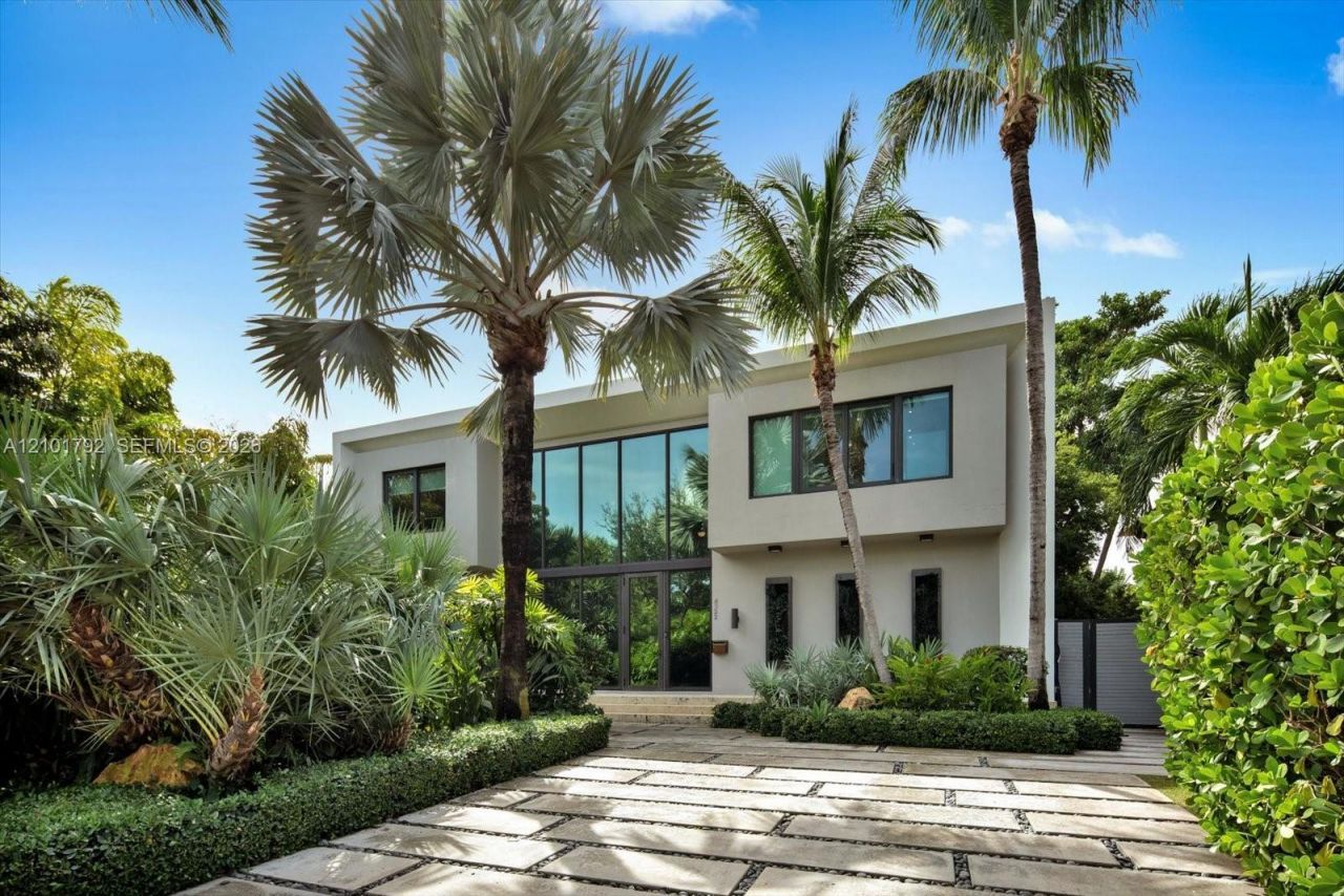 4322 Nautilus Dr, Miami Beach, FL 33140 Photo