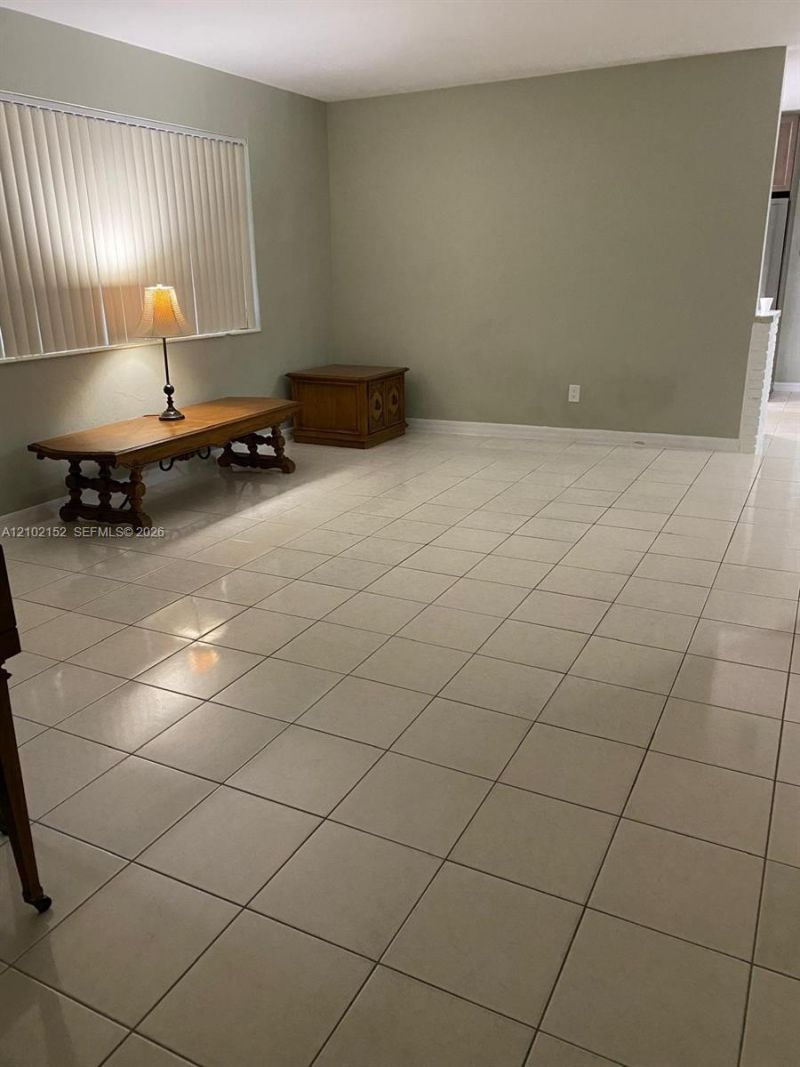 467 W 43rd Pl, Hialeah, FL 33012 Photo