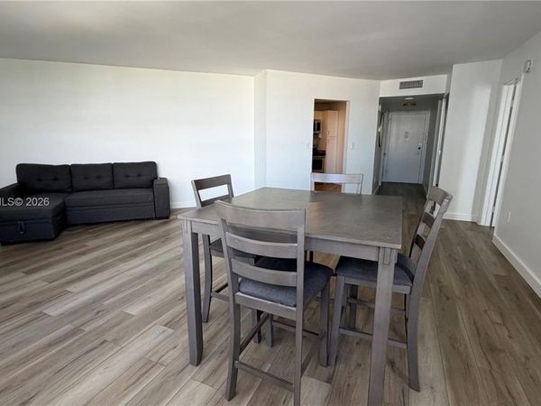 2750 NE 183rd St , Unit 2106, Aventura, FL 33160