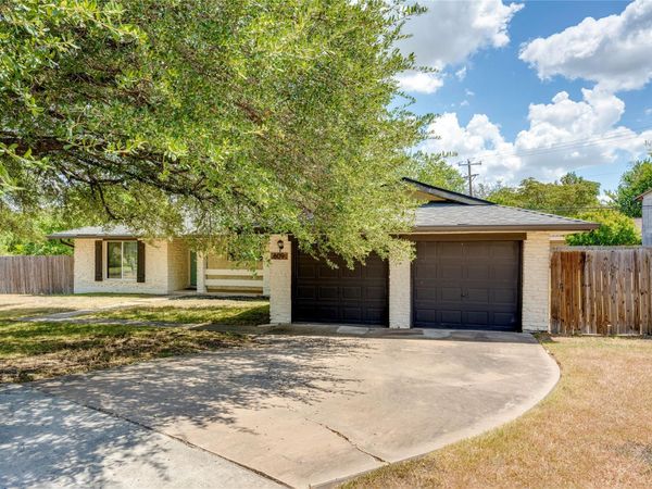 609 Dove Haven DR, Round Rock, TX 78664