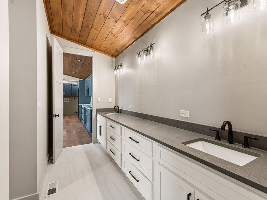 Property Image 88