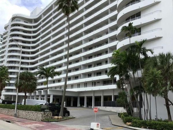 5555 Collins Ave , Unit 15P, Miami Beach, FL 33140