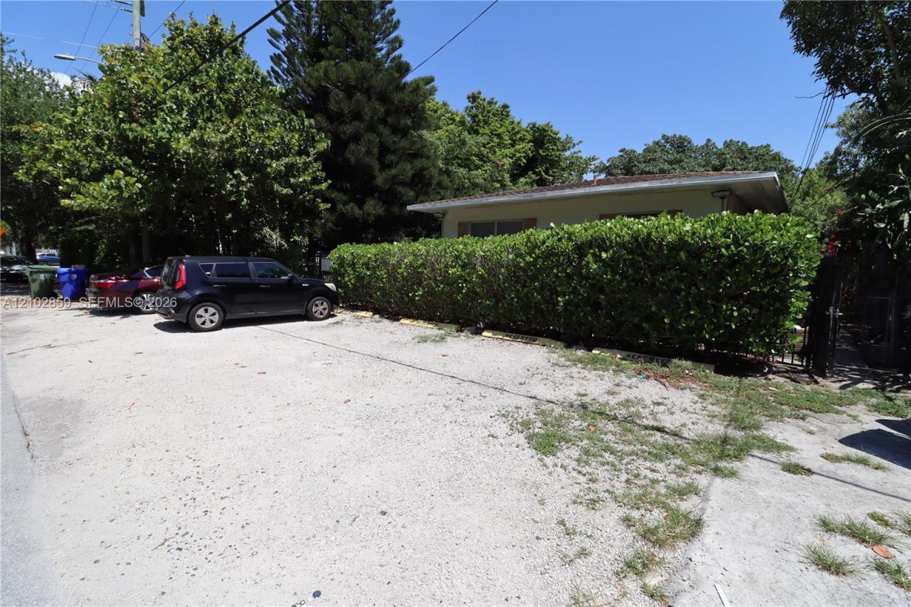 777 NE 85th St , Unit 4, Miami, FL 33138 Photo